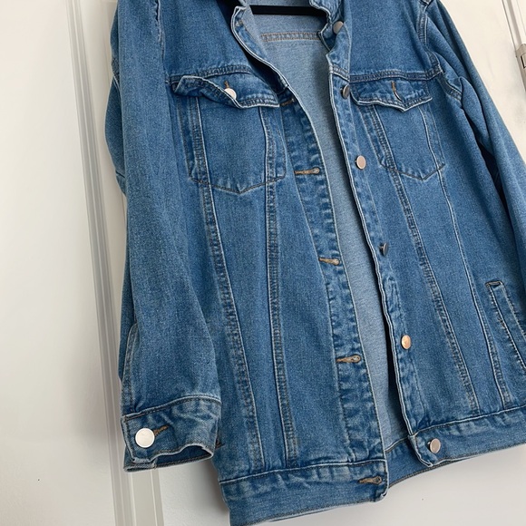 Denim Jean Jacket - oversized - Picture 3 of 6